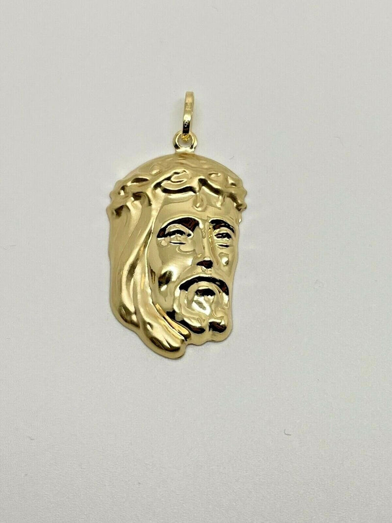 Ciondolo Uomo In Oro Giallo 18k Titolo 750 Testa Di Gesu' Grammi 2,45
