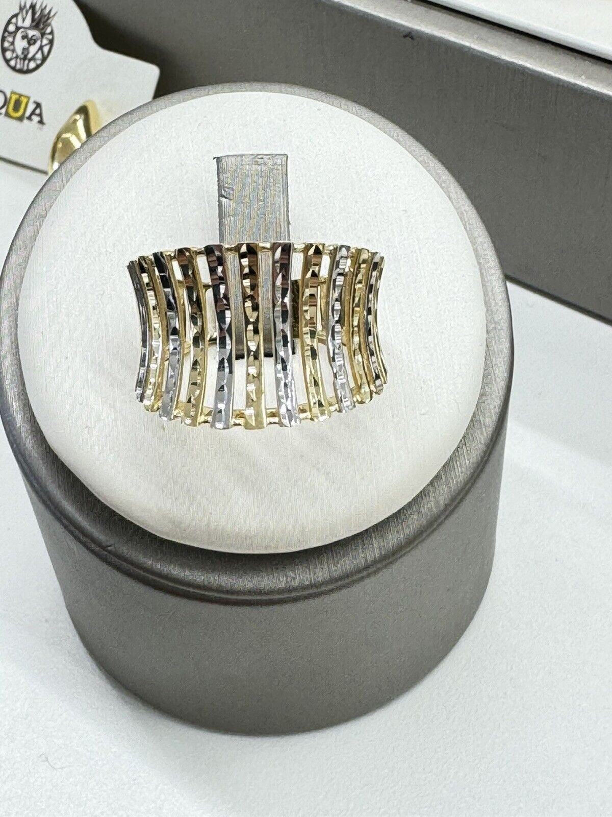 Anello Donna In Oro Giallo E Bianco 18kt Totolo 750 Grammi 4,59