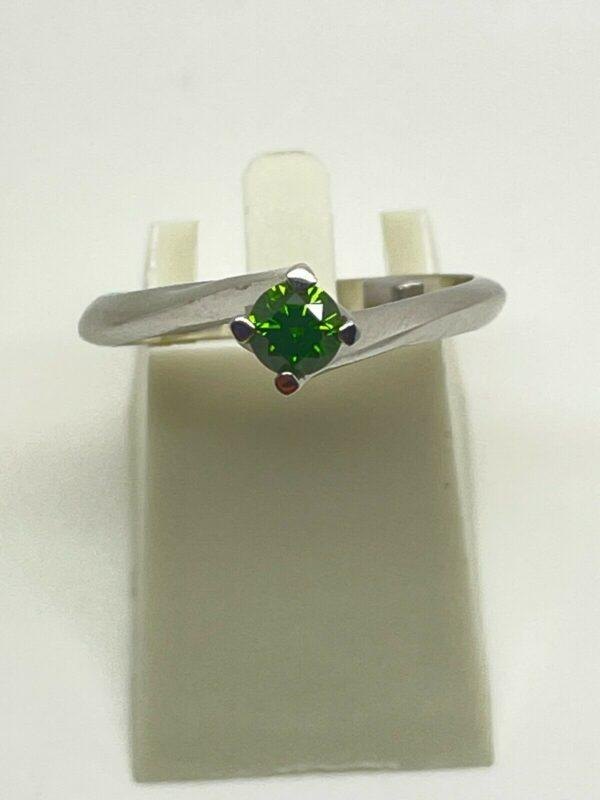 Anello Donna Solitario Oro Bianco 18k E Diamante Naturale Trattato Verde