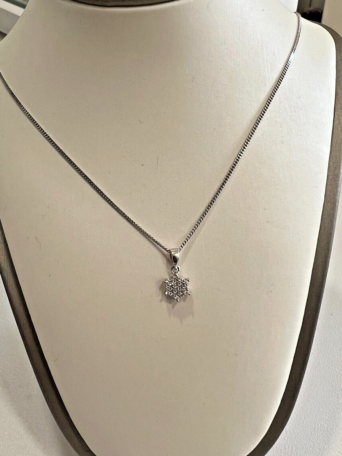 Collana Donna Punto Luce Oro Bianco 18k Titolo 750 E Diamanti Naturali